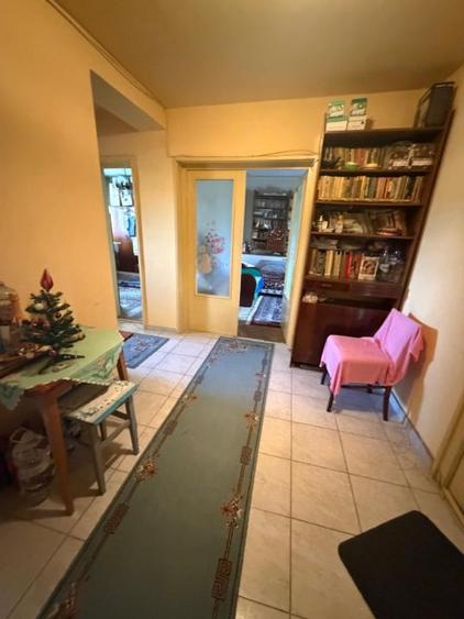 Apartament 73mp cu 3 camere decomandat, 1 Mai vizavi de Spitalul Nr 1 , Insula. - 10