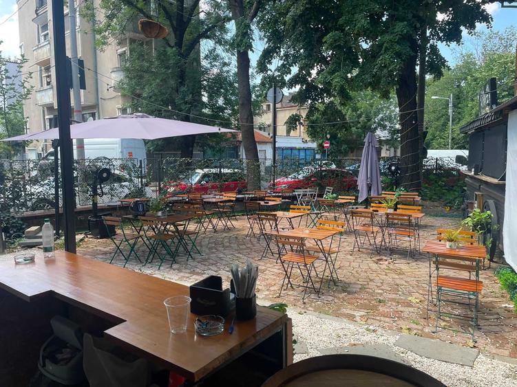 Spațiu comercial, de 50 mp, în Exterior Vest