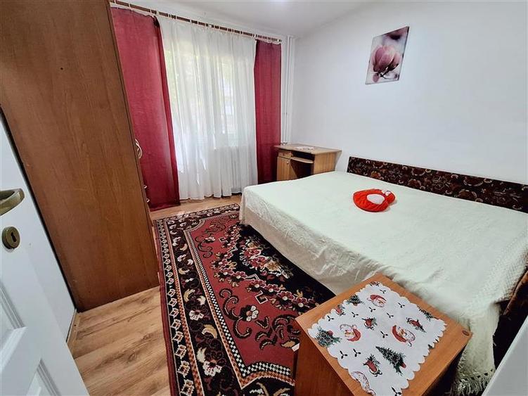 Apartament cu 2 camere semidecomandat în Narcisa
