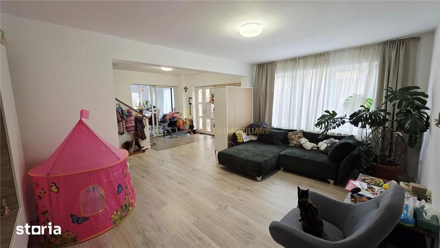 CASA 5 CAMERE 196 MP TEREN 225 MP DAMBUL ROTUND - 10