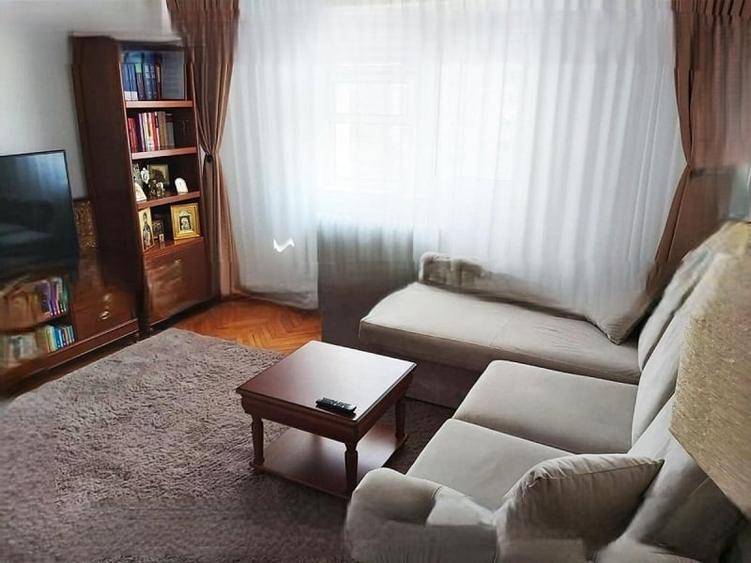 Apartament cu 2 camere decomandat în Centru Civic