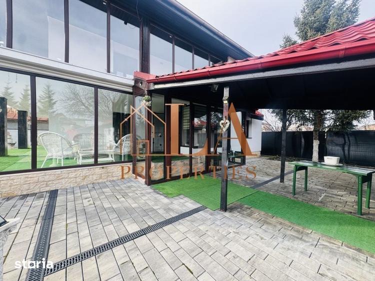 Casă cu 7 camere cu Teren 1411 Mp în Central