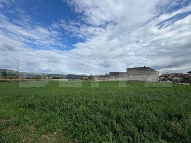 Teren Construcții intravilan de 1540 mp, în Periferie