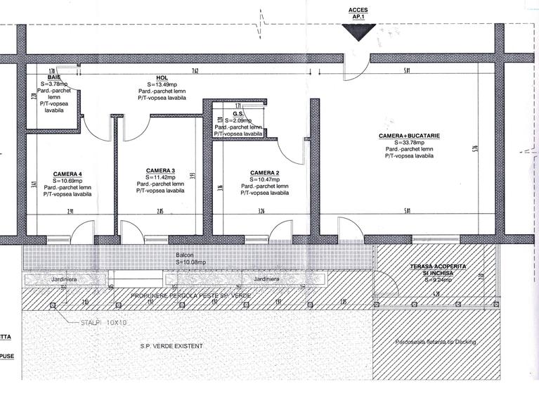 Apartament cu 4 camere semidecomandat în Central