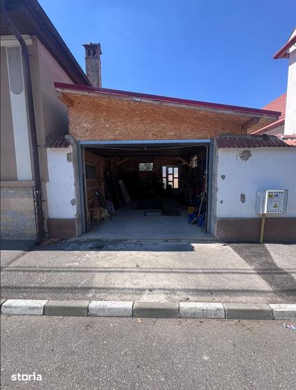 Casă cu 2 camere cu Teren 700 Mp în Central