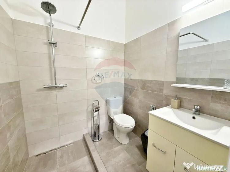 Spațiu comercial, de 42 mp, în Central
