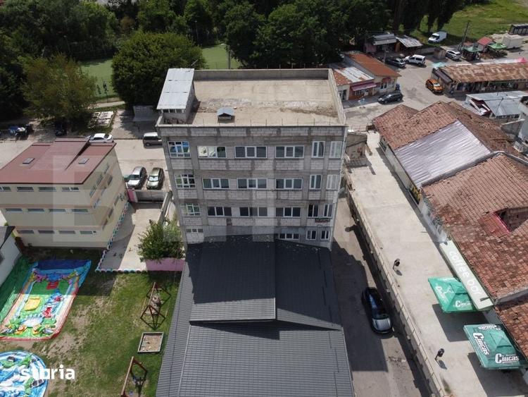 Spațiu comercial, de 1,080 mp, în Ultracentral