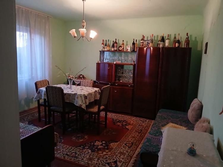 Casă cu 2 camere în Central