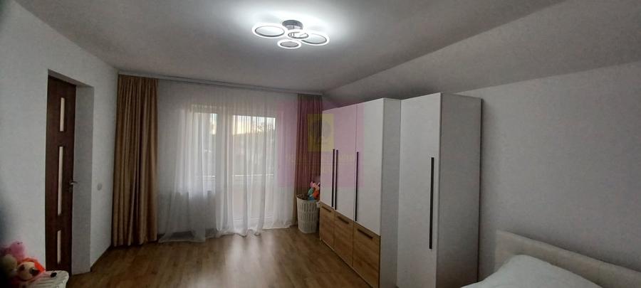 Casă cu 4 camere cu Teren 315 Mp în Central