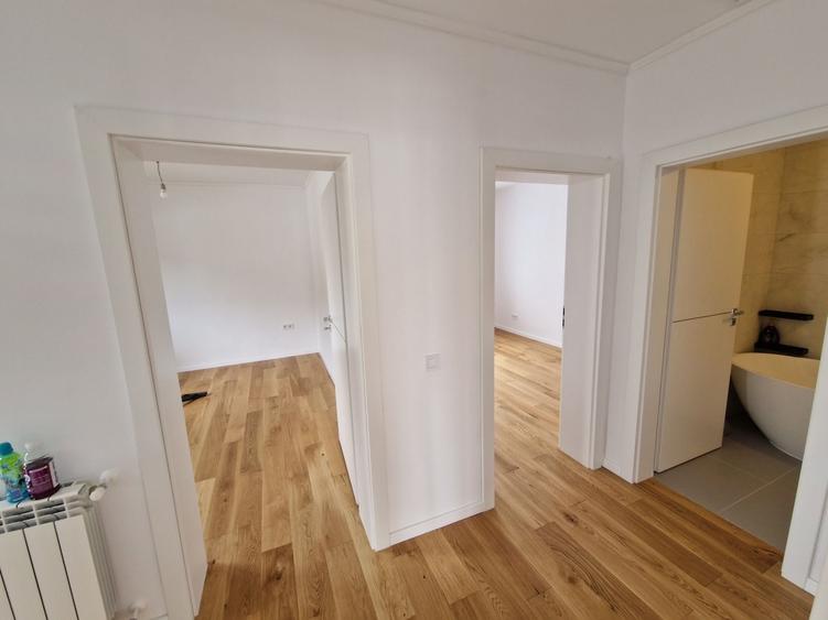 Casă cu 3 camere în Beba Veche