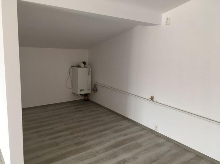 Apartament cu 2 camere decomandat în Dobroești