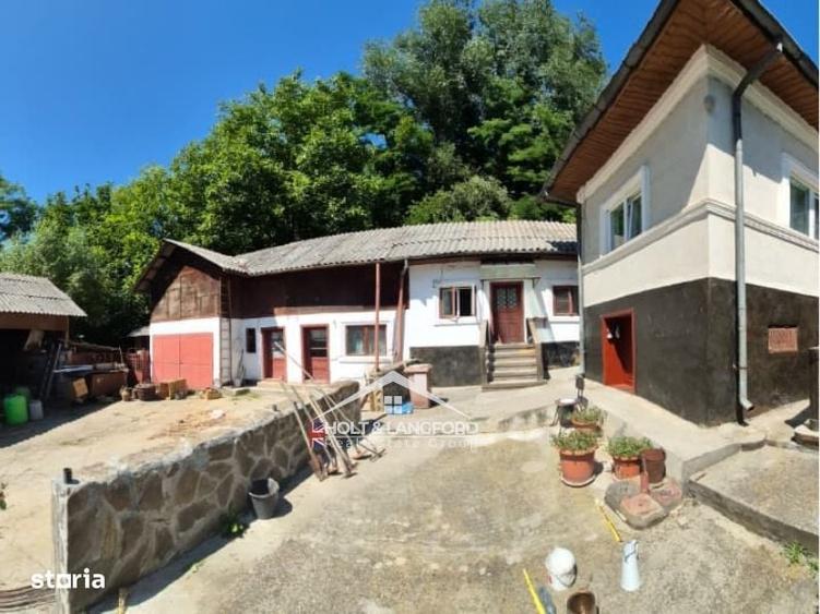 Casă cu 3 camere cu Teren 500 Mp în Central
