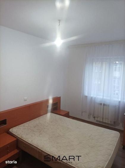 Apartament cu 3 camere semidecomandat în Vasile Aaron