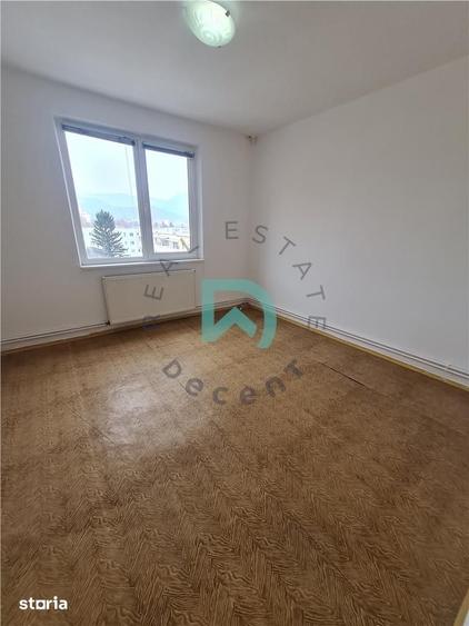 Apartament cu 2 camere decomandat în Dârste