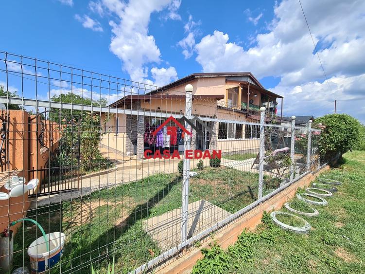 Duplex cu 4 camere cu Teren 214 Mp în Câmpina