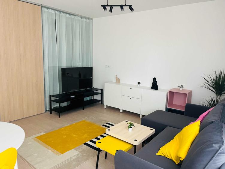 Apartament cu 2 camere semidecomandat în Central