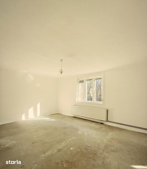 Apartament cu 3 camere în Traian