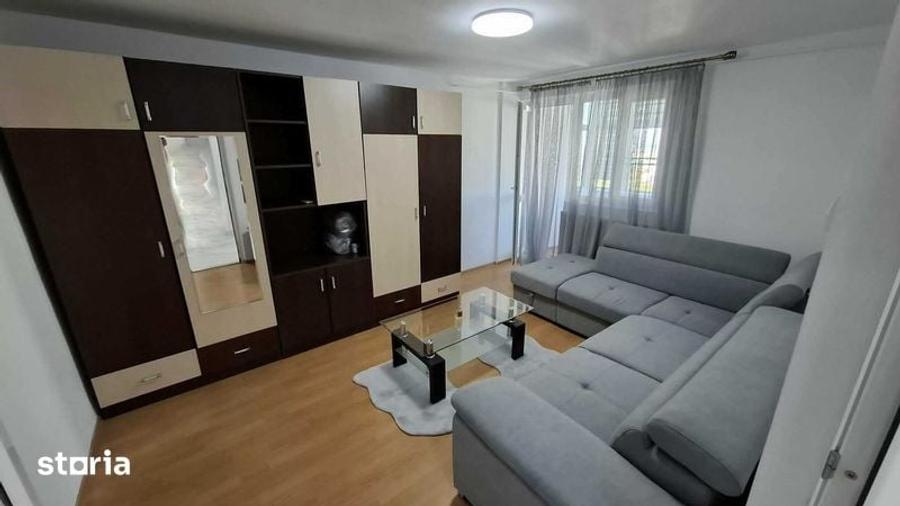 Apartament cu 2 camere decomandat în Independenței