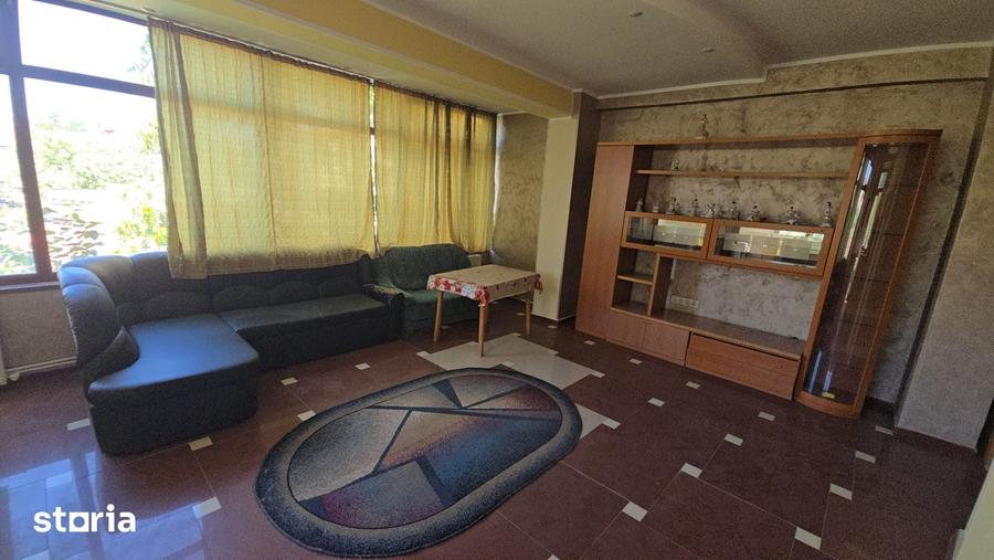 Apartament cu 3 camere în Babadag