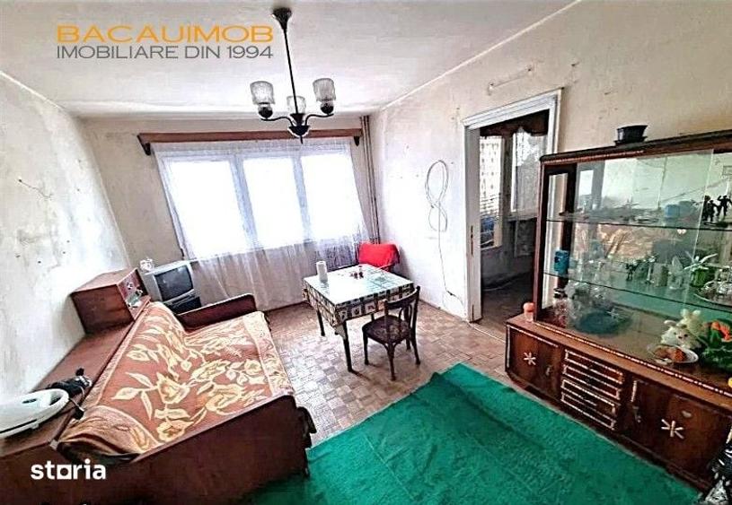 Apartament cu 3 camere semidecomandat în 9 Mai