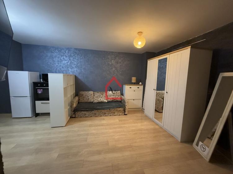 Apartament cu 2 camere semidecomandat, mobilat în Tătărași