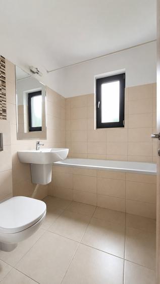 Apartament cu 2 camere semidecomandat în Băneasa