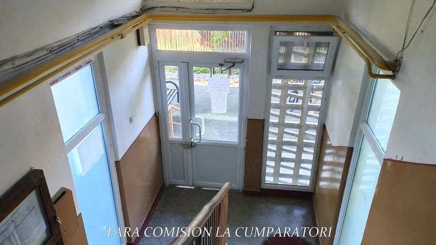 Apartament cu 2 camere semidecomandat în Căzănești (Râmnicu Vâlcea)