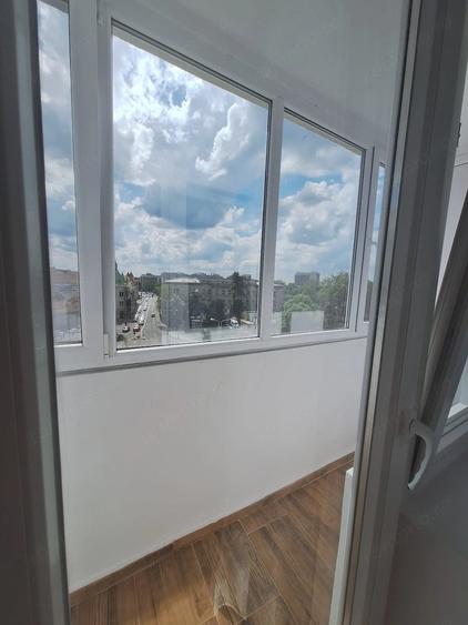 Apartament cu 3 camere decomandat în Medicină