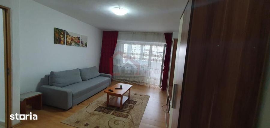 Garsonieră decomandată, mobilată în Tei