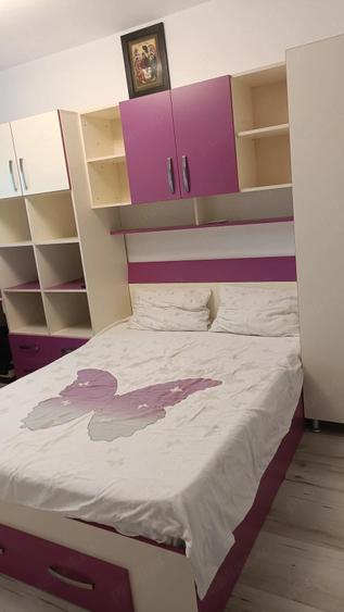 Apartament cu 3 camere decomandat în Ostroveni