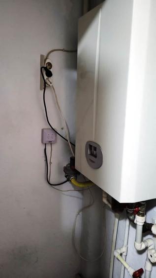 Închiriere apartament 2 camere, decomandat, etaj 2, Bd. Unirii, - 11