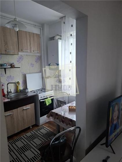 Garsoniera cu balcon boxa si parcare etaj 2 Turnisor - 2