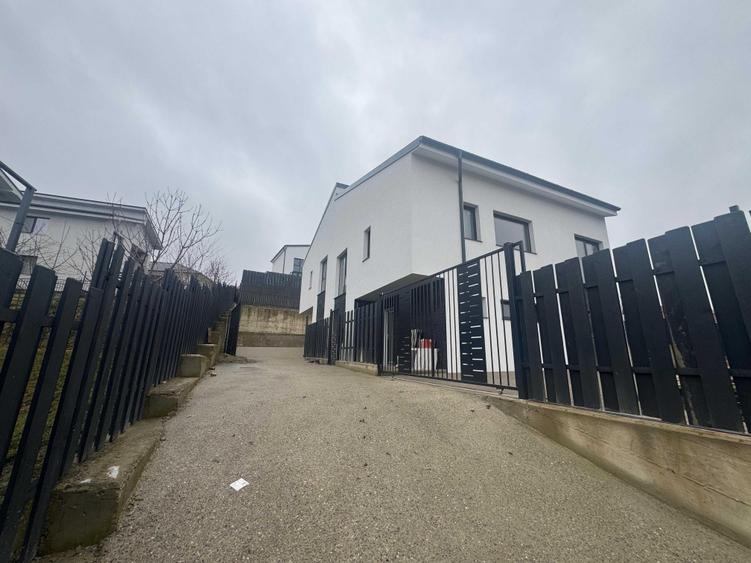 Duplex P+E cu pod locuibil Strada Teilor, Dezmir - 4