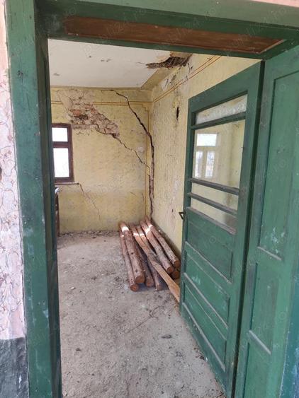 Casa din caramida cu gradina (40 ari) la tara in sat Valisoara,comuna Letca,judetul Salaj - 4