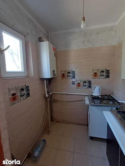 De vanzare apartament cu 2 camere 33.000 euro u?or negociabil - 2