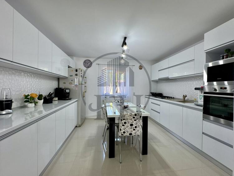 Casa / Vila de vanzare Lumina, Constanta - 7