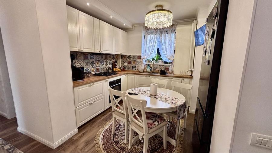 Apartament 4 camere, renovat, etaj 1, mobilat - 8