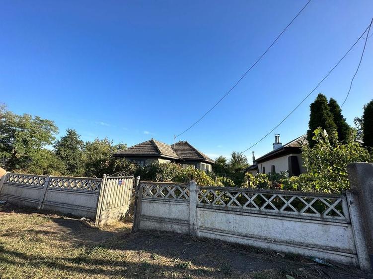 Teren intravilan + casa de locuit Fulga - 1