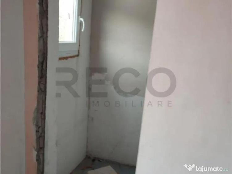 RECO Garsoniera nerenovata zona Suncuius - 3