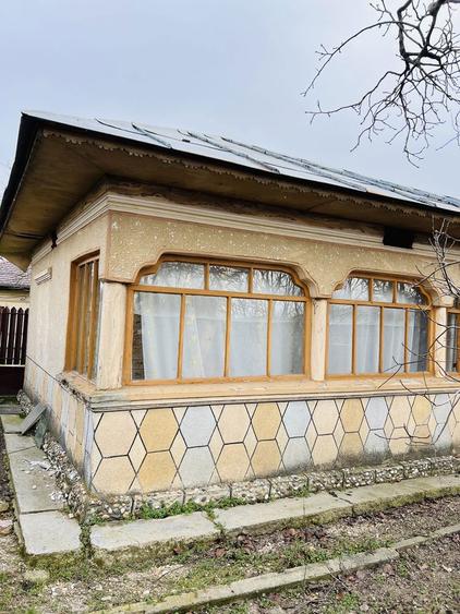 Casa Batraneasca-7 Camere+Beci-Centrul Comunei Greaca(657MP Teren) - 2