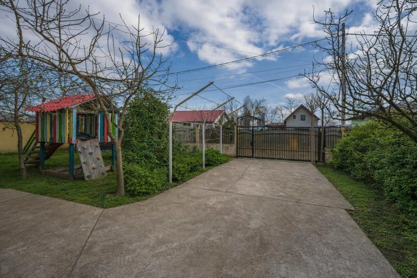 MOGOSOAIA - CENTRAL, CASA 200 MP UTILI, LOT 500 MP, LA CHEIE! - 2