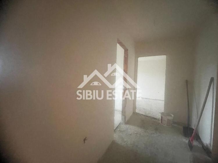 Apartament decomandat cu 2 camere-s.utila 52.57 mp, si gradina - 8