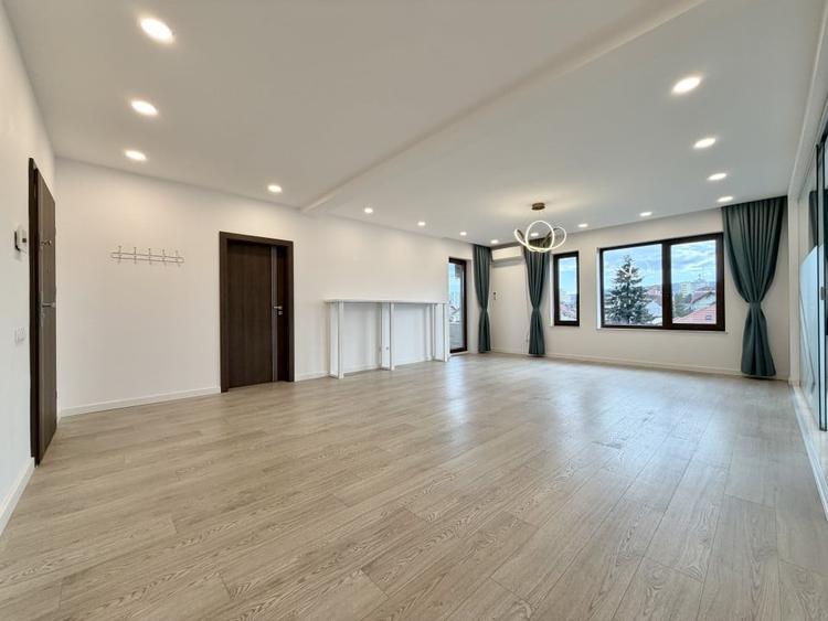 Spatiu birou in imobil tip vila, 3 incaperi,120 mp, parcari,Gheorgheni - 1