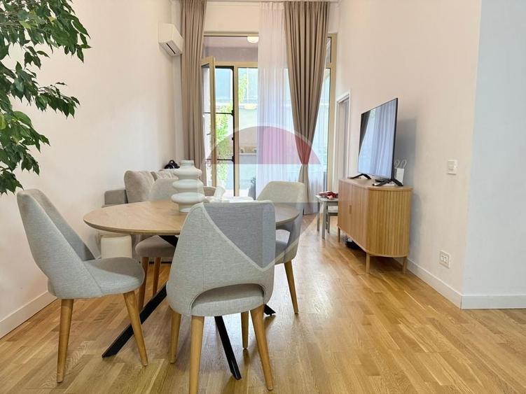 Apartament cu 2 camere semidecomandat, mobilat în Jiului