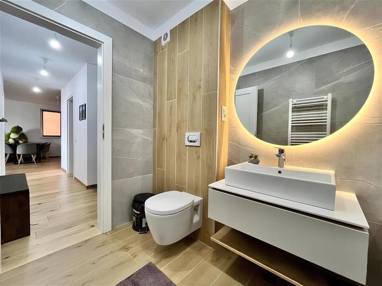 Apartament 2 Camere in Urban Plaza de Vanzare cu Priveliste - 12