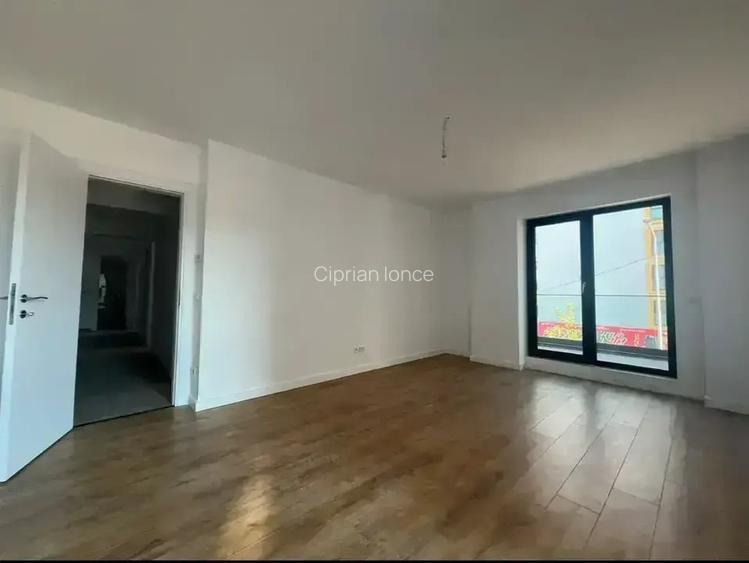 Titan-Pallady 3 Camere Decomandat Bloc Finalizat Finisaje Premium