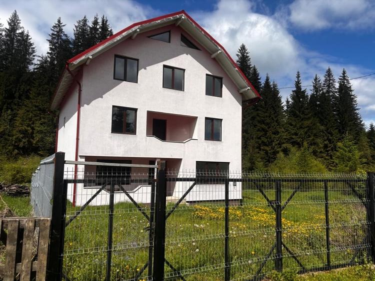 Casa Individuala, de vanzare, 360 mp, zona Piatra Fantanele - 1