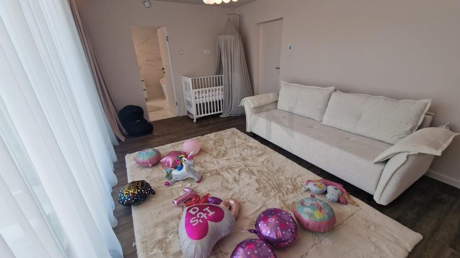 REV2004529 Vila exclusivista - 10