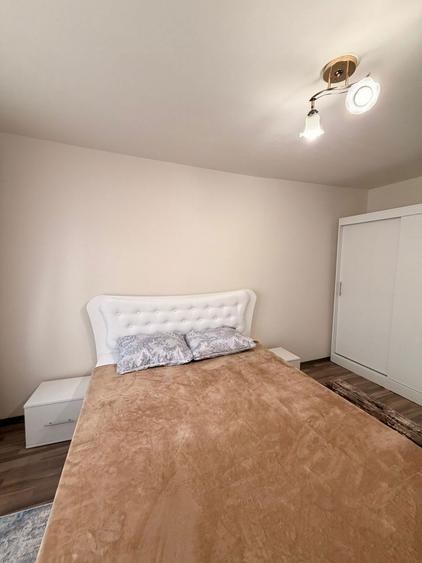 Inchiriez apartament 3 camere Micro 4 - 4