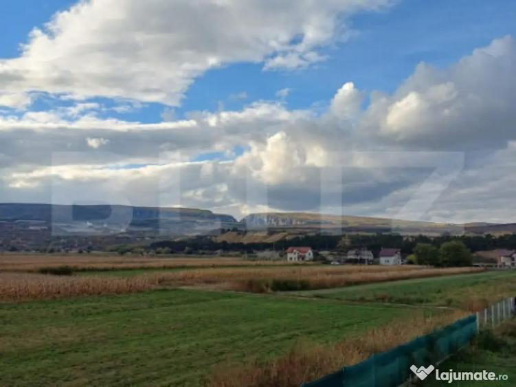 Casa individuala 338 mp, teren 1400 mp, in Mihai Viteazu - 2